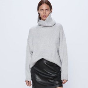 Zara Gray Oversized Turtleneck Sweater